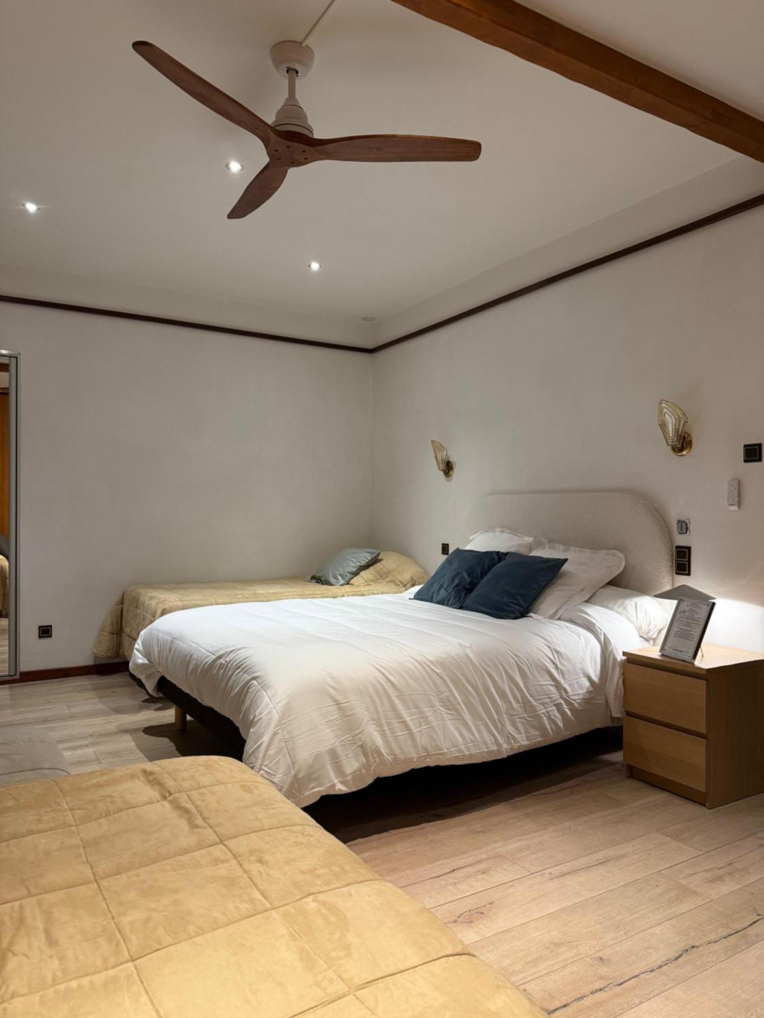 Savoy Hotel Le Bourget-du-Lac Luaran gambar